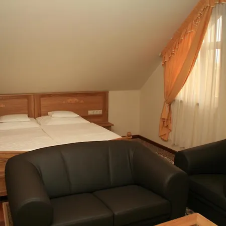 Hotel Nimrod Bioszalloda Es Bioetterem