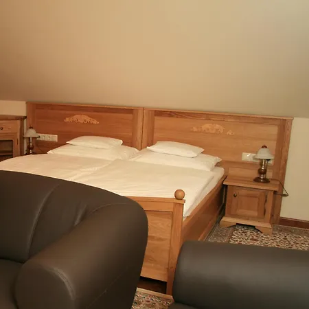 Hotel Nimrod Bioszalloda Es Bioetterem