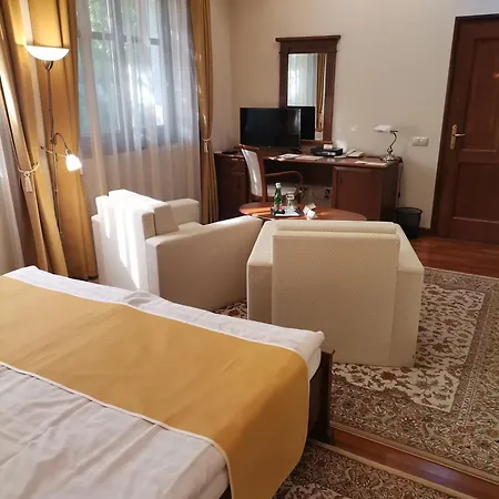 Hotel Nimrod Bioszalloda Es Bioetterem