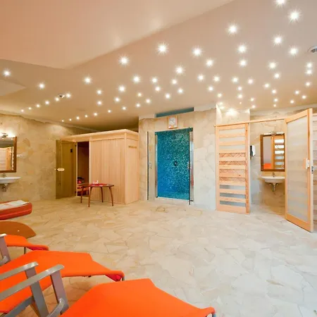 Nimrod Bioszalloda Es Bioetterem Otel Karcag