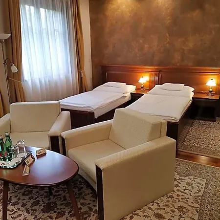 Hotel Nimrod Bioszalloda Es Bioetterem