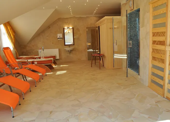 Nimrod Bioszalloda Es Bioetterem 4* Karcag